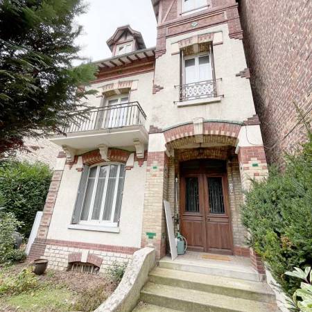 Cliquez pour en savoir plus...